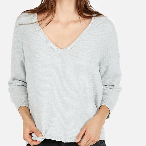 Express Sweaters - Express Chenille V-Neck Semi Cropped Sweater